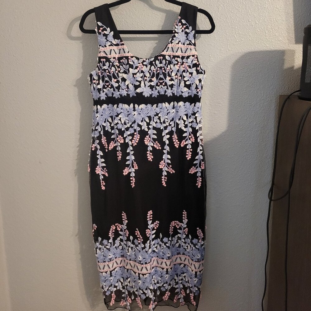 Cartise Embroidered Dress